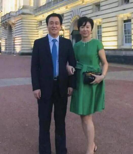 热情的李美女